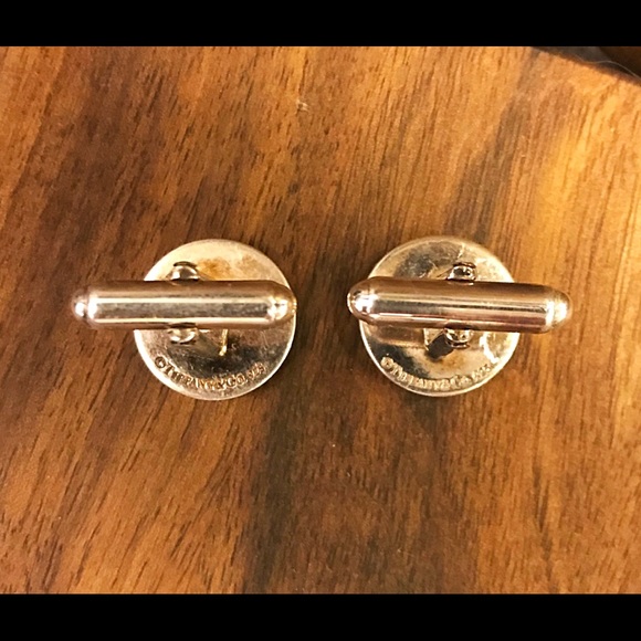 Tiffany and Co VS. Cufflinks - Picture 3 of 3